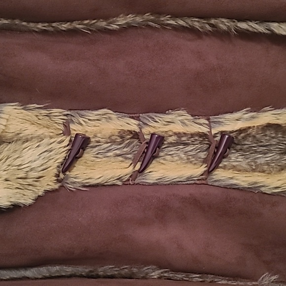 Beautiful Faux Shearling Jacket Size XL - Picture 5 of 7